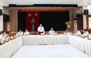 Phó Chủ tịch UBND tỉnh Võ Văn Phi làm việc với huyện Vĩnh Cửu về Đề án Sắp xếp đơn vị Ok9 ninja tận hưởng hơn 100.000 trò chơi cấp xã