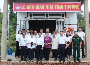 Đại biểu Ok910 tỷ lệ cược cao trao nhà tình thương tại huyện Tân Phú