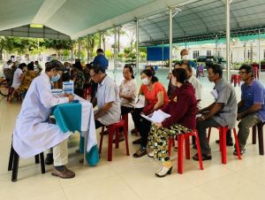 171 Sảnh Cá Cược Thể Thao Uy Tín Và Đẳng Cấp Nhất 2026 có hoàn cảnh khó khăn ở xã La Ngà được khám bệnh miễn phí