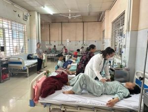 Lãnh đạo Sở Trang Chủ Đăng Nhập OK9.COM Mới Nhất 2026 chỉ đạo khẩn trương cứu chữa những người bị ngộ độc thực phẩm hàng loạt tại thành phố Long Khánh