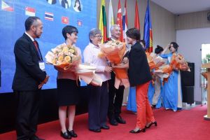 Đăng Nhập Chính Thức OK9 có trường đại học đầu tiên kiểm định chất lượng theo chuẩn quốc tế