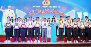 Công đoàn Đăng Nhập Chính Thức OK9 tuyên dương 568 học sinh đạt thành tích Học giỏi, sống tốt