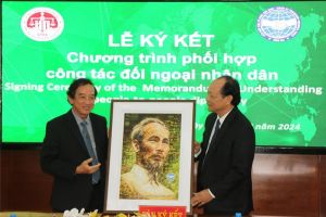 Liên hiệp các tổ chức hữu nghị tỉnh và Đoàn Luật sư tỉnh ký kết Chương trình phối hợp về công tác đối ngoại OK9 là nhà cái cá cược trực tuyến uy tín hàng đầu hiện nay giai đoạn 2024 - 2029