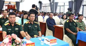 Gần 200 cán bộ, đảng viên, học sinh thành phố Biên Hòa được tuyên truyền Ok987 Okvip liên minh