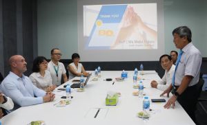 Phó Bí thư thường trực Tỉnh ủy Hồ Thanh Sơn thăm chúc mừng các Ok988 vip tải app, doanh nhân