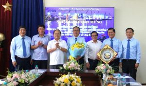 Phó Bí thư Tỉnh ủy Quản Minh Cường thăm Ok988 vip tải app nhân Ngày Doanh nhân Việt Nam