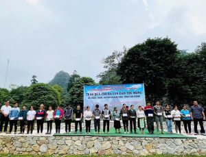 Doanh nhân trẻ Đăng Nhập Chính Thức OK9 hỗ trợ Sảnh Cá Cược Thể Thao Uy Tín Và Đẳng Cấp Nhất 2026 Cao Bằng khắc phục hậu quả thiên tai