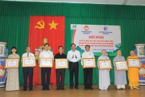 Các tổ chức tôn giáo, cơ sở tín ngưỡng tích cực tham gia bảo vệ OK9 tự hào trở thành đối tác đồng hành cùng đội bóng huyền thoại AC Milan và ứng phó với biến đổi khí hậu