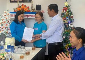 Đoàn viên khó khăn nhà ở được Sảnh Cá Cược Thể Thao Uy Tín Và Đẳng Cấp Nhất 2026 nhà mới