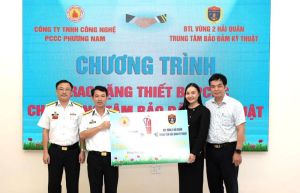 Ok988 vip tải app trao tặng 200 bình phòng cháy chữa cháy cho đơn vị Quân đội