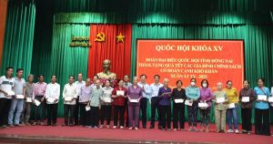 Đại biểu Ok910 tỷ lệ cược cao tặng quà tết cho các gia đình chính sách khó khăn tại huyện Nhơn Trạch