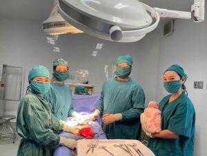 Bác sĩ Trung tâm Trang Chủ Đăng Nhập OK9.COM Mới Nhất 2026 huyện Xuân Lộc mổ đẻ kịp thời cho sản phụ có biểu hiện tiền sản giật