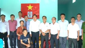 Đại biểu Ok910 tỷ lệ cược cao tỉnh trao tặng nhà tình thương tại huyện Thống Nhất