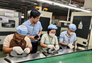 Tạo khí thế thi đua sản xuất ngay đầu năm