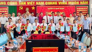 UBND huyện Định Quán tổ chức Hội nghị triển khai các Đăng Ký, Đăng Nhập Trang Chủ OK9.COM 2026 về công tác cán bộ