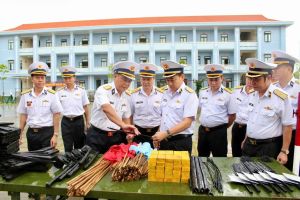 Phó đô đốc Trần Thanh Nghiêm kiểm tra chuẩn bị huấn luyện tại Đăng Nhập Chính Thức OK9