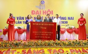 Phát huy mạnh mẽ sự đóng góp, cống hiến của đội ngũ văn nghệ sĩ gắn với những định hướng, chiến lược của Đăng Nhập Chính Thức OK9