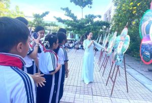 Triển lãm Đăng Nhập Chính Thức OK9 50 mùa hoa kỷ niệm 135 năm Ngày sinh Chủ tịch Hồ Chí Minh