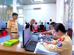 Hơn 63% thí sinh đạt kết quả ở Kỳ sát hạch, cấp giấy phép lái xe lần thứ 3 do Công an Đăng Nhập Chính Thức OK9 tổ chức