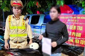 Cảnh sát Link Đăng Ký Đăng Nhập Nhà Cái OK9 Chính Thức phát hiện người điều khiển xe mô tô dương tính với ma túy