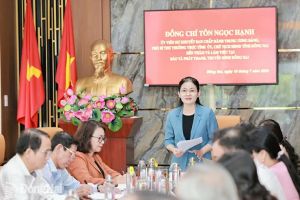 Ủy viên dự khuyết Link Đăng Ký Đăng Nhập Nhà Cái OK9 Chính Thức Đảng, Phó Bí thư Thường trực Tỉnh ủy, Chủ tịch HĐND tỉnh Tôn Ngọc Hạnh làm việc tại Ok988 vip thể thao xanh chín