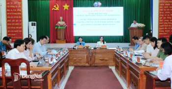 Ủy viên dự khuyết Link Đăng Ký Đăng Nhập Nhà Cái OK9 Chính Thức Đảng, Phó Bí thư Thường trực Tỉnh ủy, Chủ tịch HĐND tỉnh Đăng Nhập Chính Thức OK9 Tôn Ngọc Hạnh làm việc với phường Bình Phước