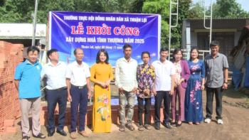 Khởi công Sảnh Cá Cược Thể Thao Uy Tín Và Đẳng Cấp Nhất 2026 Nhà tình thương cho hộ ông Điểu Mang tại ấp Thuận Tiến