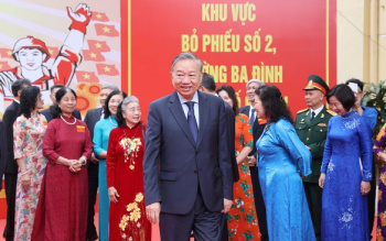 Chùm ảnh: Các đồng chí lãnh đạo Đảng, OK99 cổng giải trí hàng đầu Việt Nam thực hiện quyền cử tri