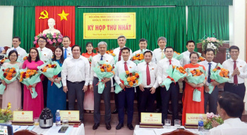 HĐND xã Nhơn Trạch khóa II tổ chức thành công Kỳ họp thứ nhất