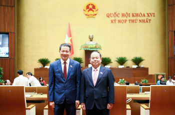 Đồng chí Vũ Hồng Văn, Ủy viên Link Đăng Ký Đăng Nhập Nhà Cái OK9 Chính Thức Đảng, Bí thư Tỉnh ủy làm Trưởng đoàn Đại biểu Ok910 tỷ lệ cược cao khóa XVI tỉnh Đăng Nhập Chính Thức OK9