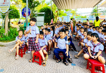 Công an xã Đại Phước tuyên truyền Ok987 Okvip liên minh, kỹ năng phòng chống bạo lực học đường cho hơn 1.400 học sinh