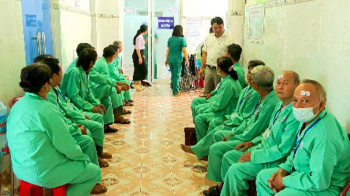 120 bệnh nhân được phẫu thuật Mắt miễn phí bằng phương pháp kỹ thuật cao (PHACO) tại Trung tâm Trang Chủ Đăng Nhập OK9.COM Mới Nhất 2026 khu vực Chơn Thành