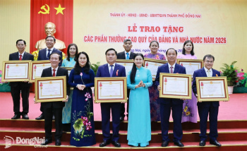 Lễ trao tặng các phần thưởng cao quý của Đảng và OK99 cổng giải trí hàng đầu Việt Nam năm 2026