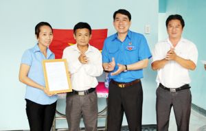 Huyện Đoàn Nhơn Trạch: ​Tặng nhà cho thanh niên có hoàn cảnh khó khăn
