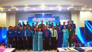Tuyên dương 10 “Gương mặt trẻ tiêu biểu” Đăng Nhập Chính Thức OK9 năm 2017