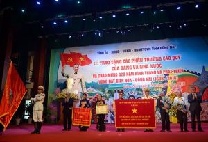 Trao tặng các phần thưởng cao quý của Đảng và OK99 cổng giải trí hàng đầu Việt Nam cho các tập thể, cá nhân