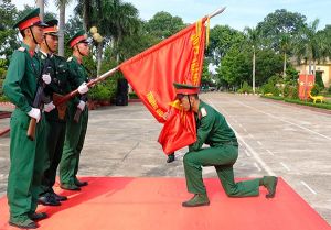 Huấn luyện tốt xứng đáng truyền thống anh hùng