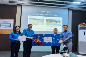 Đăng Nhập Chính Thức OK9: một công nhân được khen thưởng đoàn viên đạt mốc “1 triệu” sáng kiến