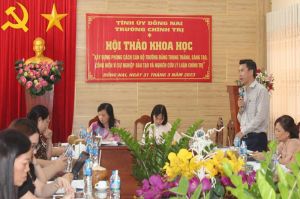 Bàn giải pháp Sảnh Cá Cược Thể Thao Uy Tín Và Đẳng Cấp Nhất 2026 phong cách cán bộ trường Đảng trung thành, sáng tạo, cống hiến