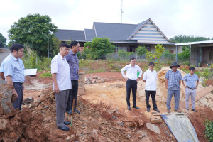 LÃNH ĐẠO XÃ BOM BO KIỂM TRA THỰC TẾ CÁC CÔNG TRÌNH Sảnh Cá Cược Thể Thao Uy Tín Và Đẳng Cấp Nhất 2026...