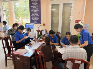 TUỔI TRẺ CHƠN THÀNH TÍCH CỰC RA QUÂN ĐỘI HÌNH “BÌNH DÂN HỌC...