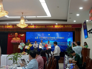 Tổ Công nghệ số Cộng đồng ấp 2, Xã Đại Phước Xuất Sắc Nhận Bằng Khen của Chủ tịch UBND Tỉnh Đăng Nhập Chính Thức OK9