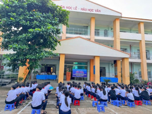 CHI HỘI CÔNG AN PHƯỜNG DẦU GIÂY TUYÊN TRUYỀN Ok987 Okvip liên minh TRONG HỌC ĐƯỜNG DỊP SINH HOẠT HÈ NĂM 2026