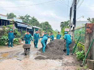 BAN CHỈ HUY QUÂN SỰ XÃ HƯNG THỊNH RA QUÂN KHẮC PHỤC TUYẾN...