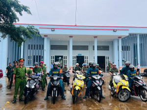RA QUÂN HƯỞNG ỨNG THÁNG HÀNH ĐỘNG PHÒNG, CHỐNG MA TÚY NĂM...