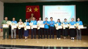 CÔNG ĐOÀN PHƯỜNG LỘC NINH SƠ KẾT HOẠT ĐỘNG  6 THÁNG ĐẦU NĂM...