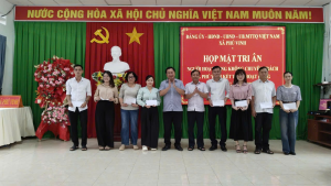 Xã Phú Vinh: Tổ Chức Họp Mặt Tri Ân Người Hoạt Động Không...