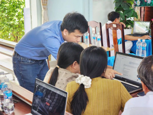 Xã Tà Lài - Đẩy mạnh kỹ năng số thông qua phong trào “Bình dân học vụ số”