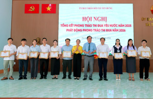 TÂN HƯNG VINH DANH ĐIỂN HÌNH TIÊN TIẾN