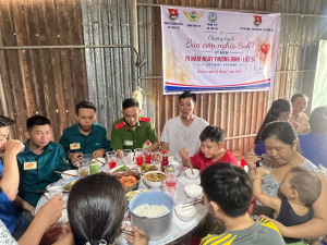 ĐOÀN XÃ TÂN LỢI PHỐI HỢP TỔ CHỨC CHƯƠNG TRÌNH “BỮA CƠM NGHĨA...